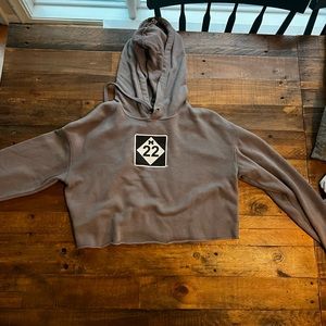 m22 cropped hoodie